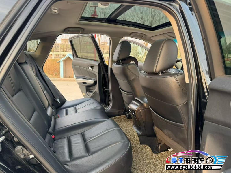 15年本田歌诗图轿车抵押车出售