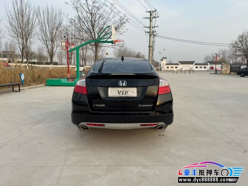 15年本田歌诗图轿车抵押车出售