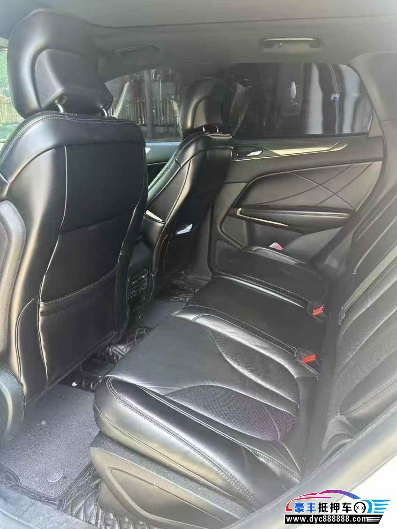 18年林肯MKC轿车抵押车出售