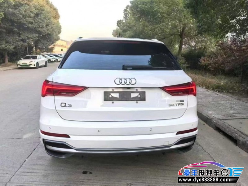 22年奥迪Q3轿车抵押车出售