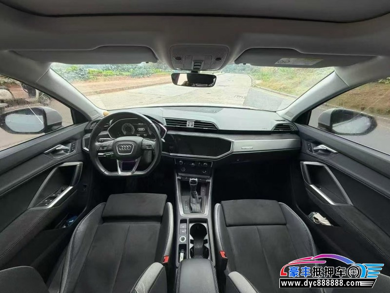 22年奥迪Q3轿车抵押车出售