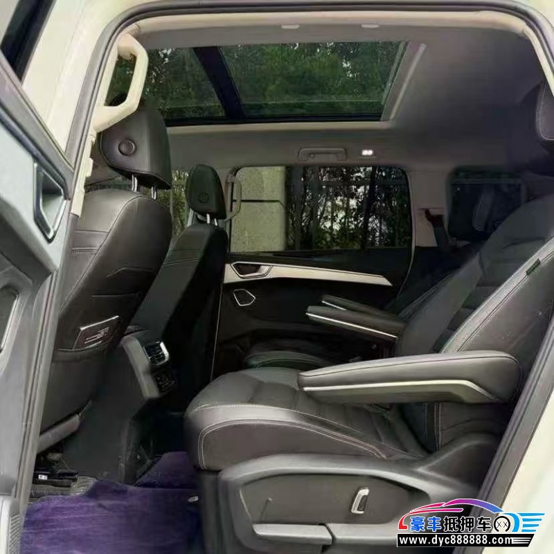 23年大众揽镜轿车抵押车出售