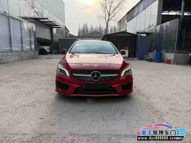 16年奔驰CLA轿车抵押车出售