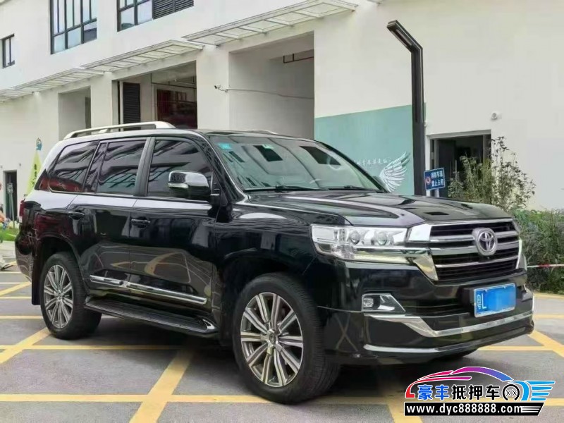 18年丰田兰德酷路泽（陆巡）轿车抵押车出售