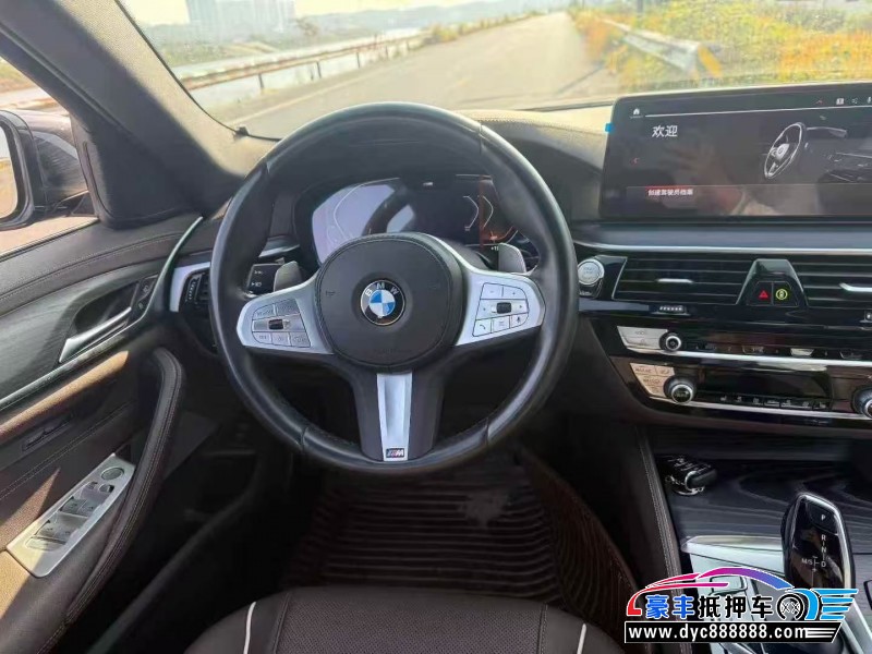 24年宝马5系轿车抵押车出售