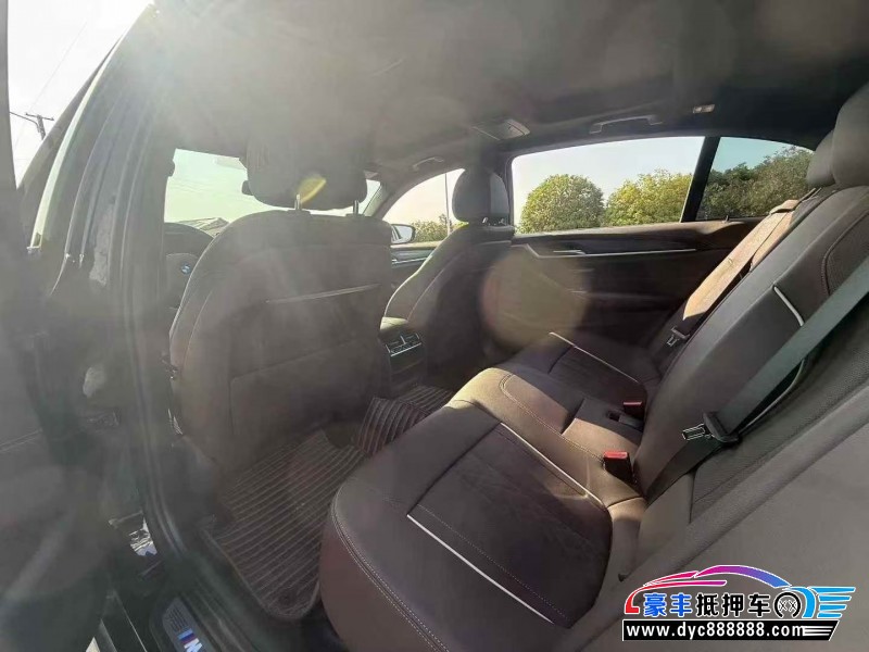 24年宝马5系轿车抵押车出售