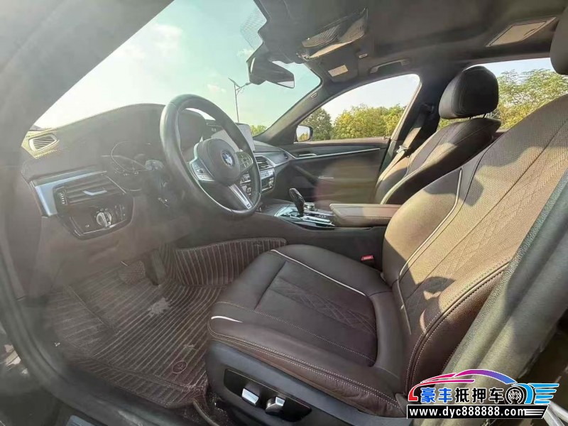 24年宝马5系轿车抵押车出售