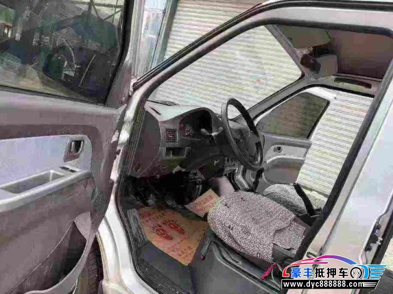 24年五菱汽车五菱荣光轿车抵押车出售