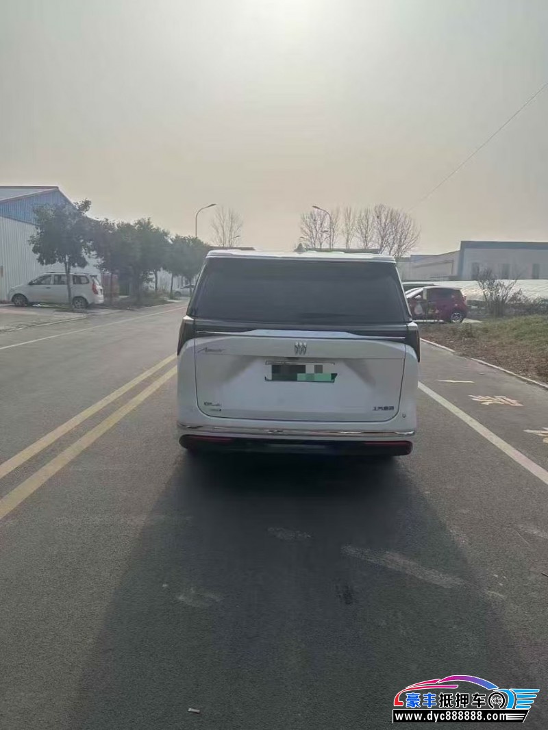 25年别克GL8轿车抵押车出售