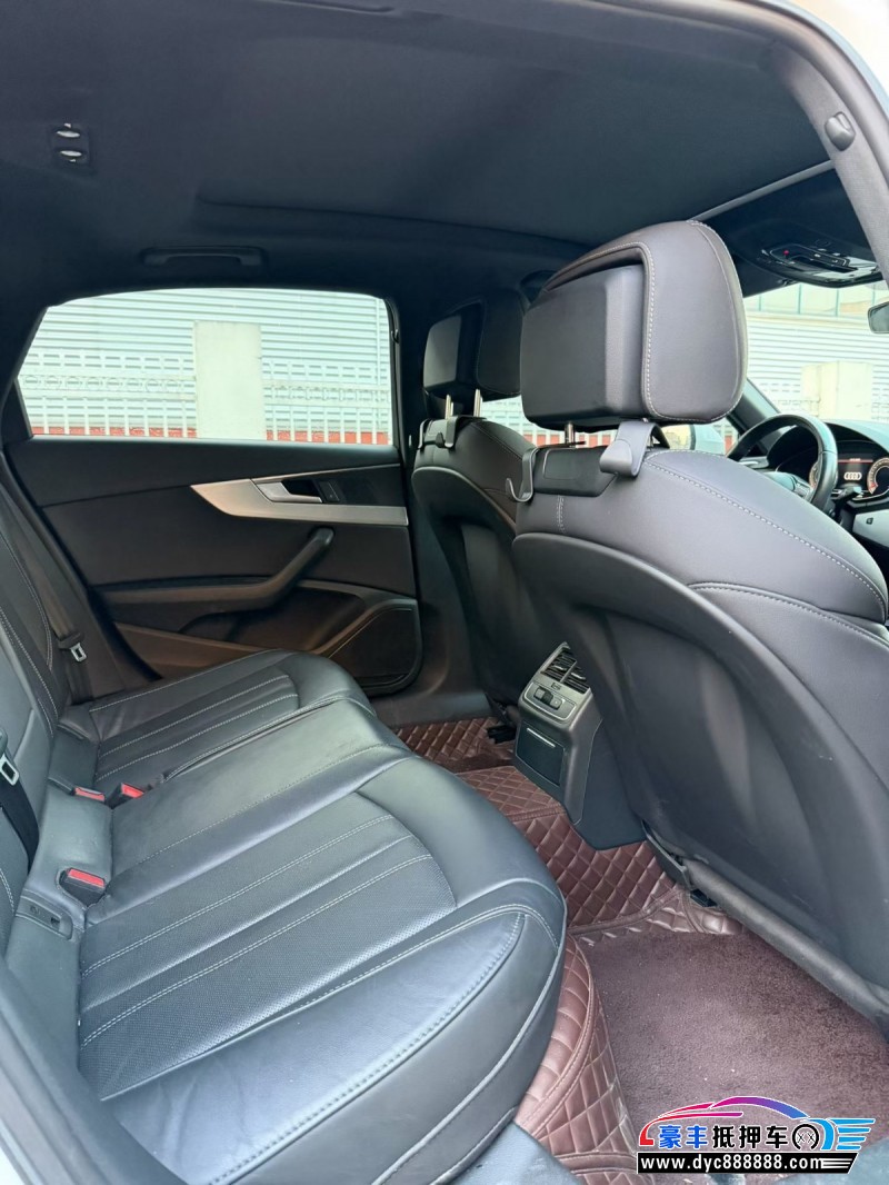 22年奥迪A4L轿车抵押车出售