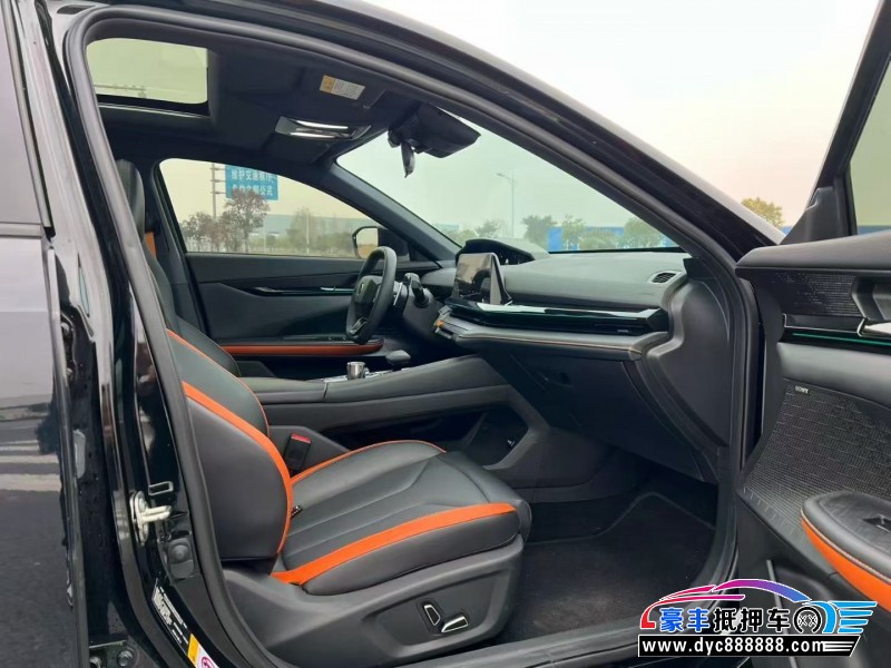 23年长安长安UNI轿车抵押车出售