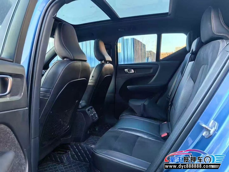 19年沃尔沃XC40轿车抵押车出售