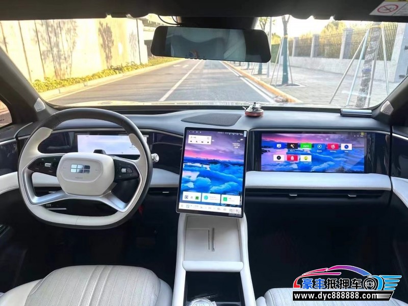 24年吉利银河L7轿车抵押车出售