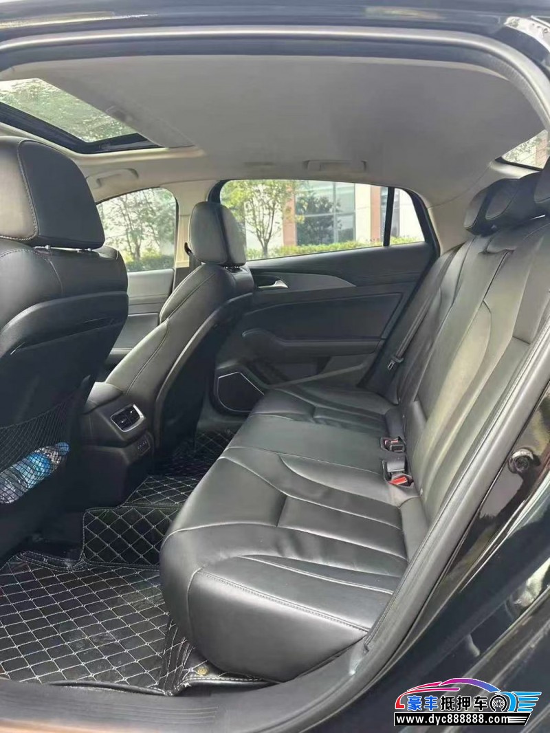 22年红旗H5轿车抵押车出售