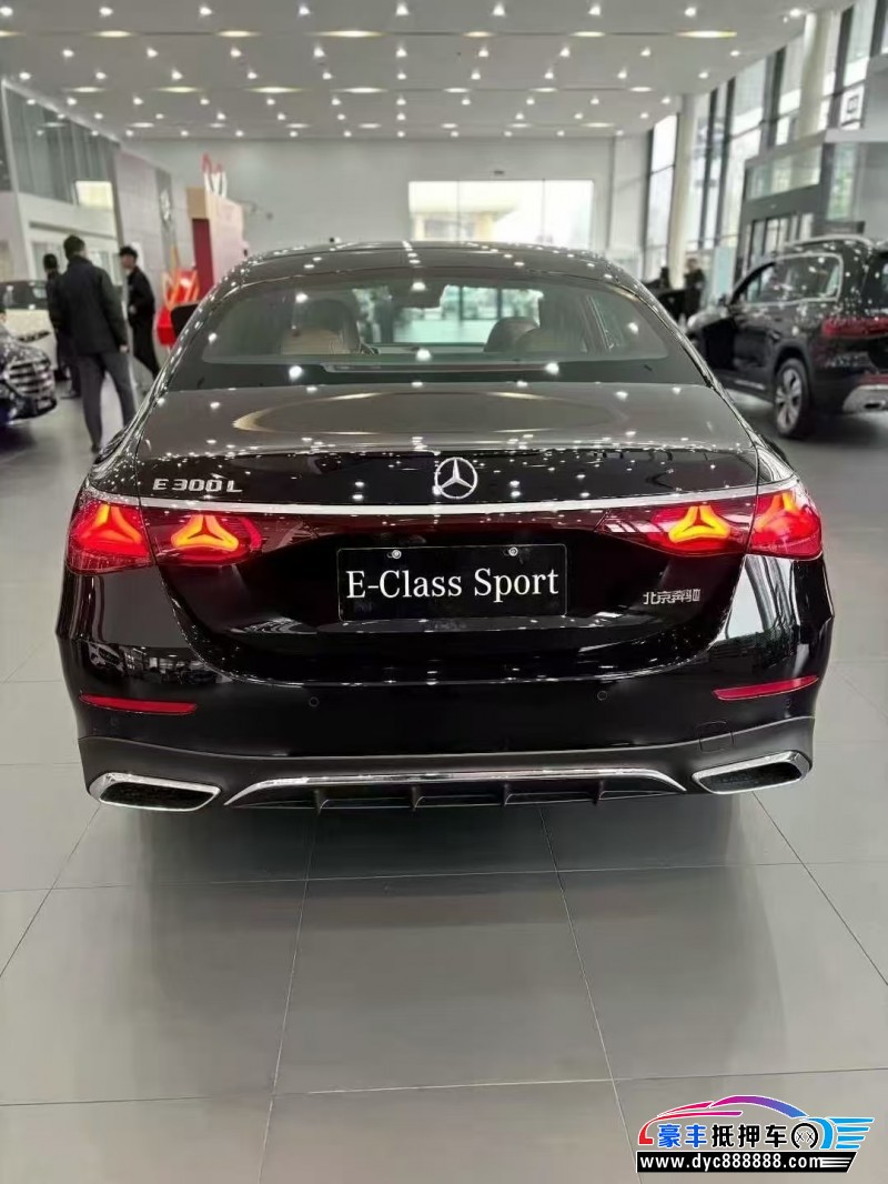 25年奔驰E轿车抵押车出售