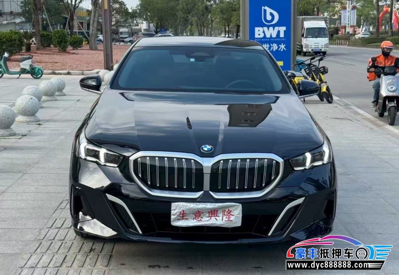 24年宝马5系轿车抵押车出售