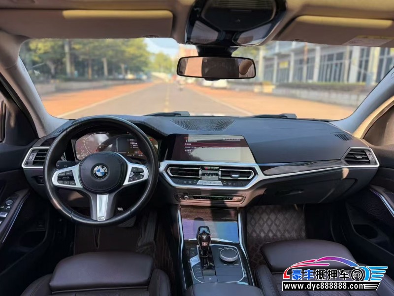 22年宝马3系轿车抵押车出售