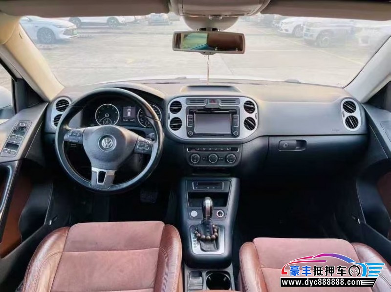 13年大众途观轿车抵押车出售