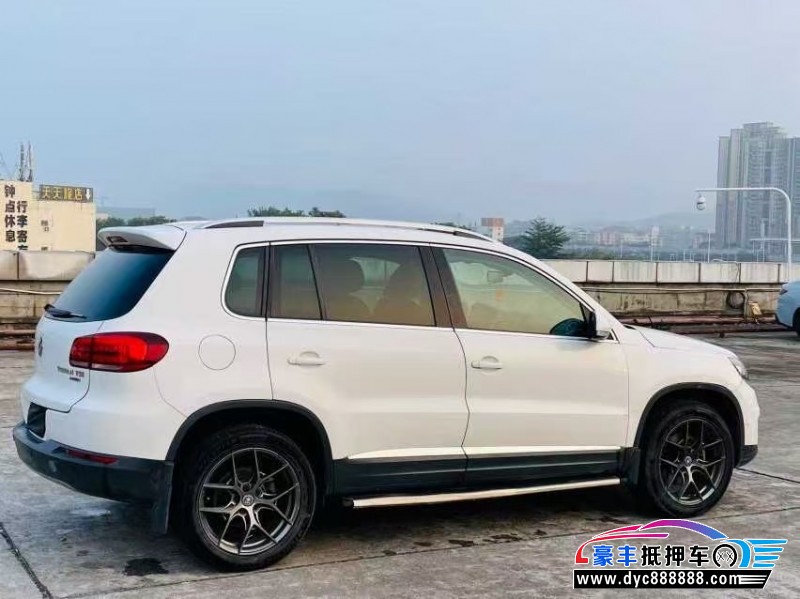 13年大众途观轿车抵押车出售