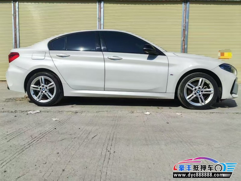 23年宝马1系轿车抵押车出售