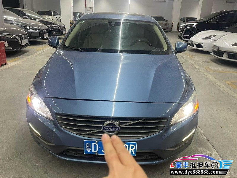 14年沃尔沃S60轿车抵押车出售