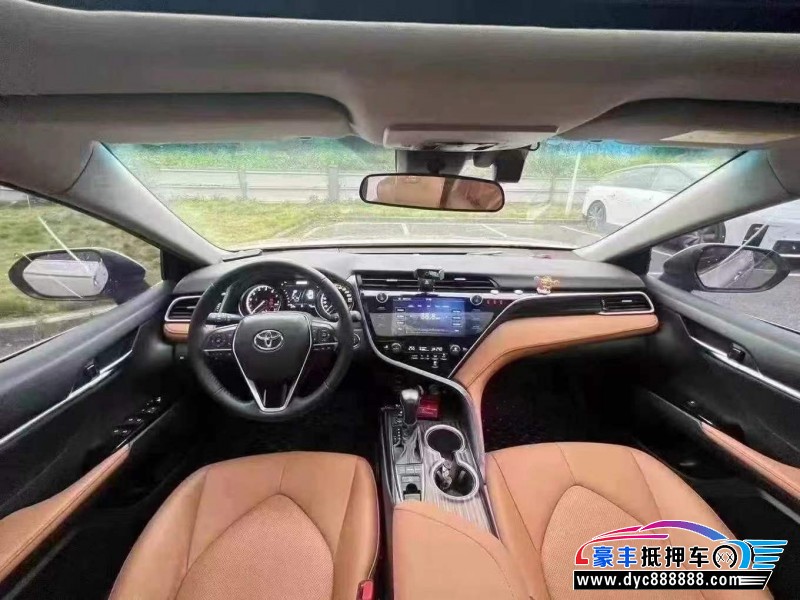 21年丰田凯美瑞轿车抵押车出售