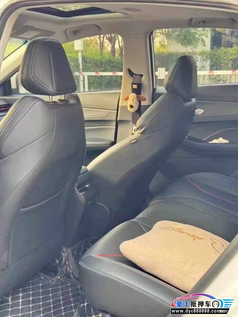 22年吉利缤瑞轿车抵押车出售