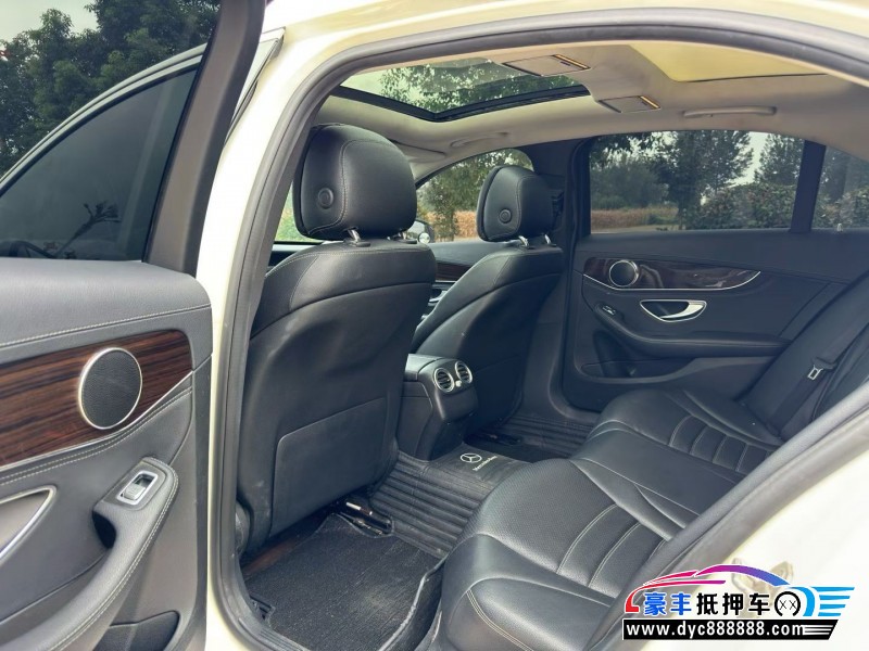 15年奔驰C轿车抵押车出售