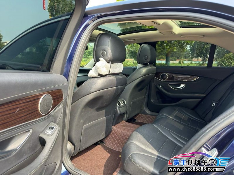 15年奔驰C轿车抵押车出售