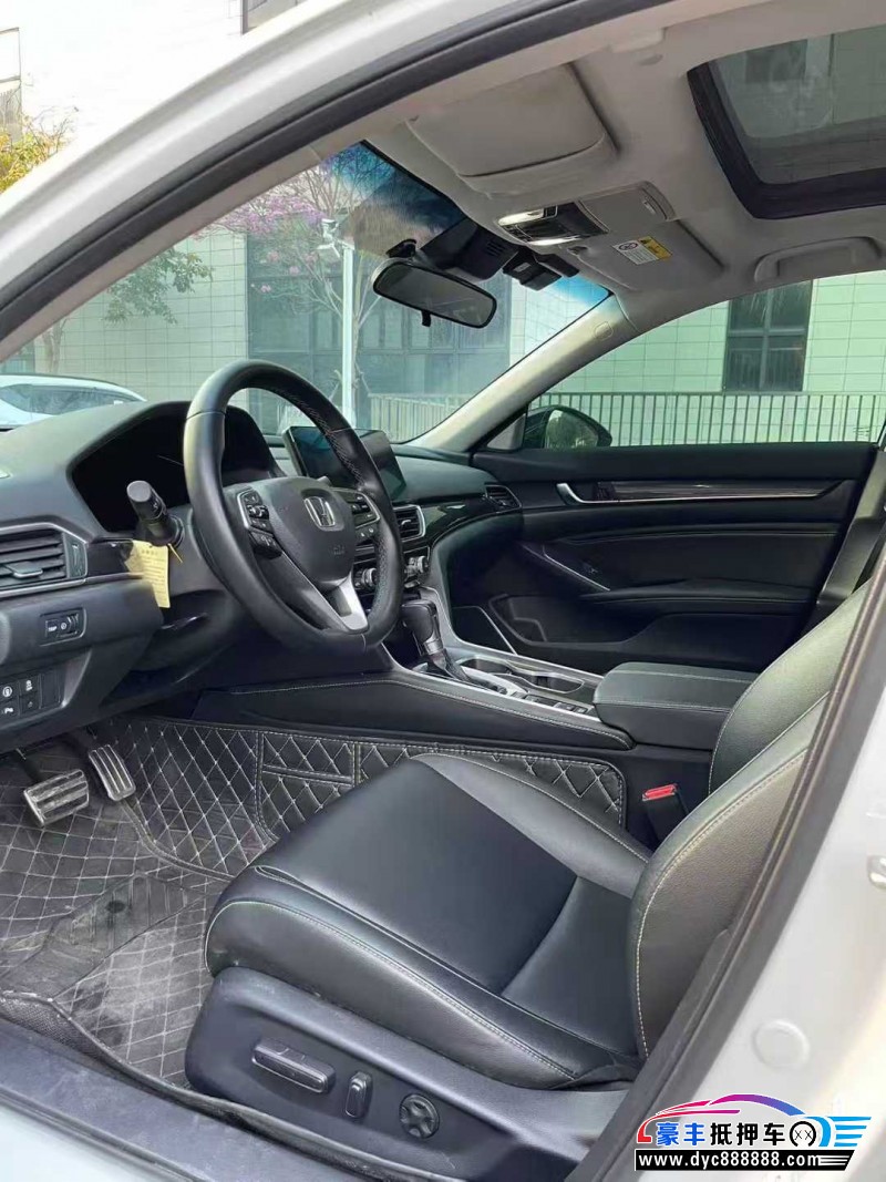 23年本田雅阁轿车抵押车出售
