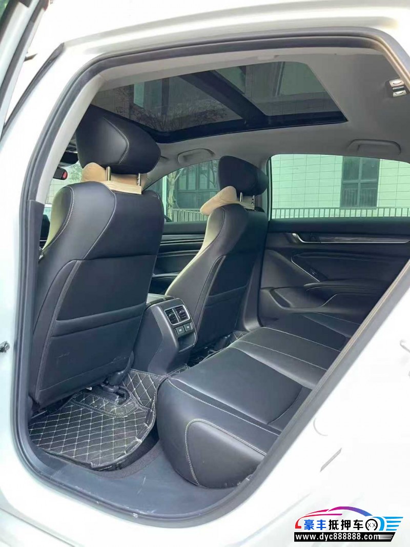 23年本田雅阁轿车抵押车出售