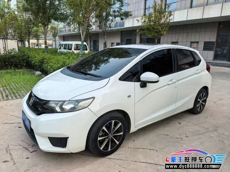 17年本田飞度轿车抵押车出售