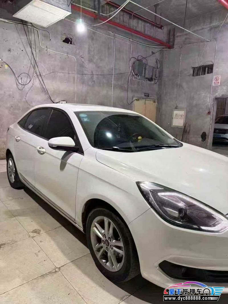 20年福特福睿斯轿车抵押车出售