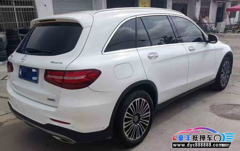 19年奔驰GLC轿车抵押车出售