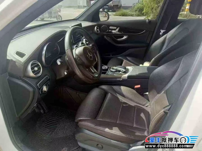 19年奔驰GLC轿车抵押车出售