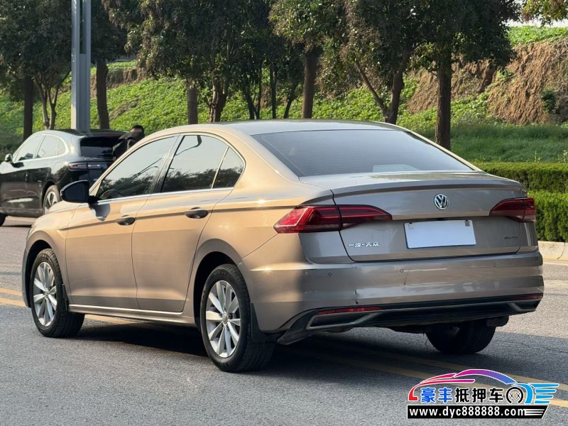 20年大众宝来轿车抵押车出售