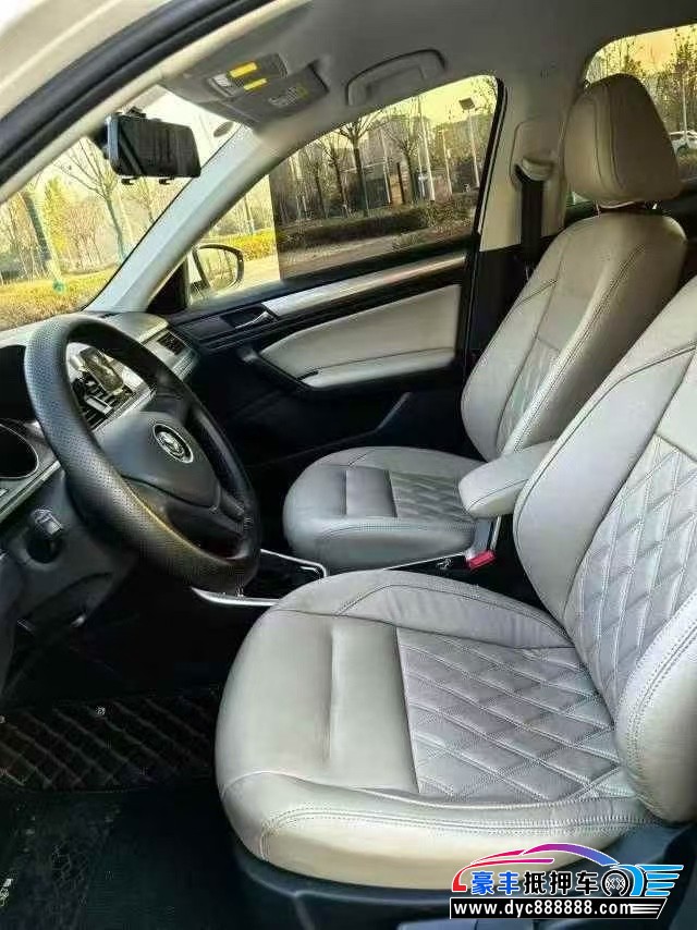 20年大众宝来轿车抵押车出售