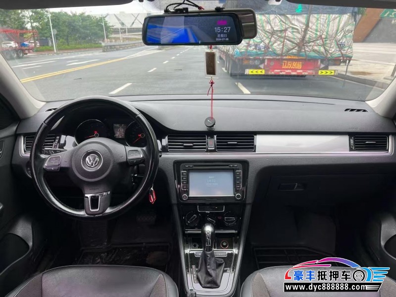 15年大众宝来轿车抵押车出售