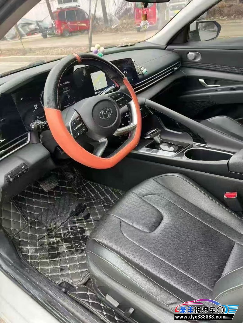 21年现代伊兰特轿车抵押车出售