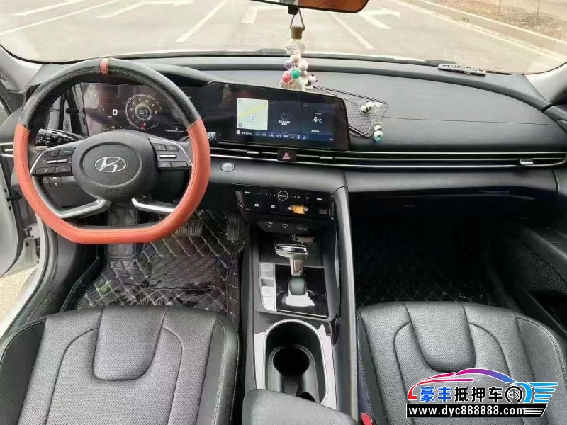 21年现代伊兰特轿车抵押车出售