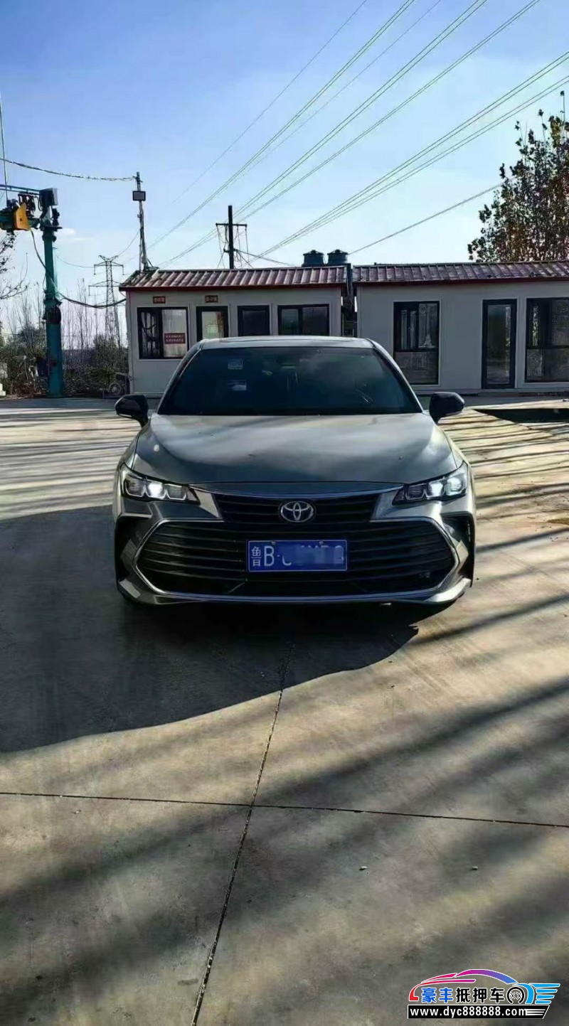 20年丰田亚洲龙轿车抵押车出售