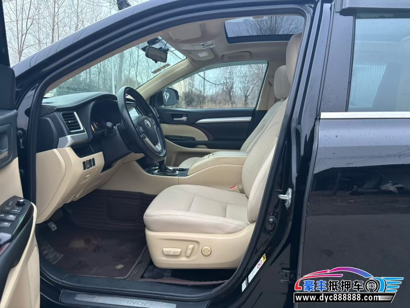 17年丰田汉兰达轿车抵押车出售