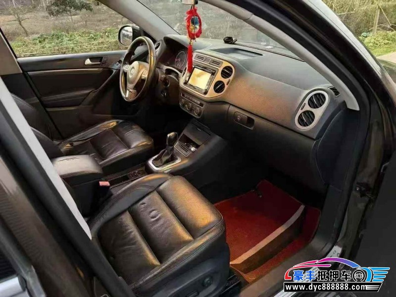 14年大众途观轿车抵押车出售