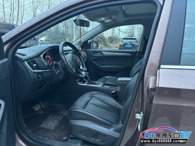 17年荣威RX5轿车抵押车出售