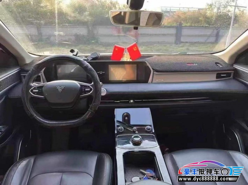 23年哪吒U轿车抵押车出售