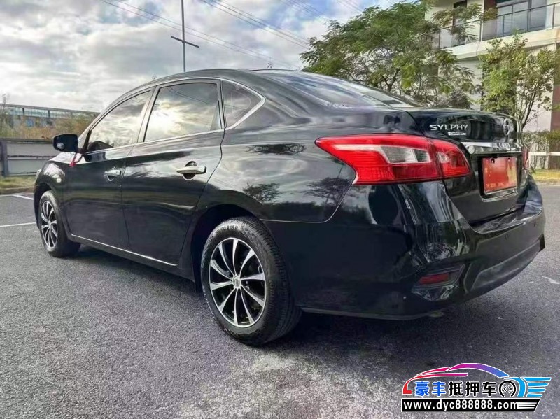 19年日产轩逸轿车抵押车出售