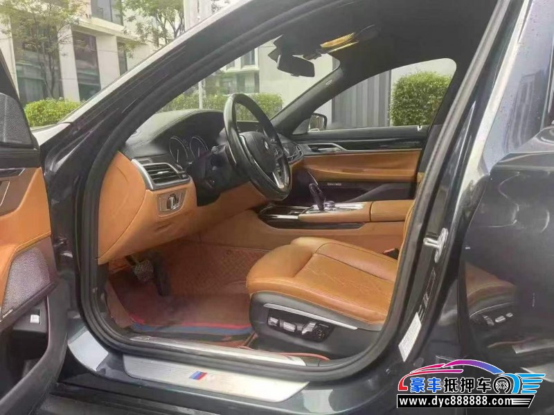 17年宝马7系轿车抵押车出售