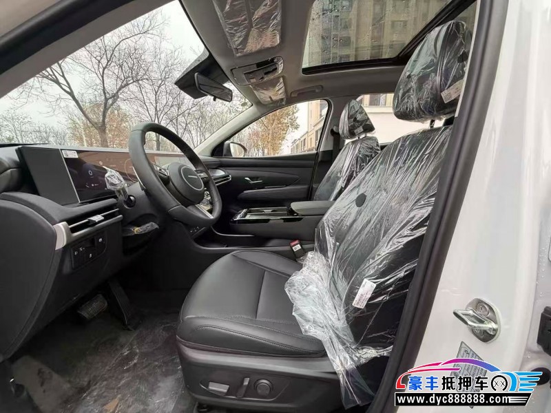 25年现代途胜轿车抵押车出售