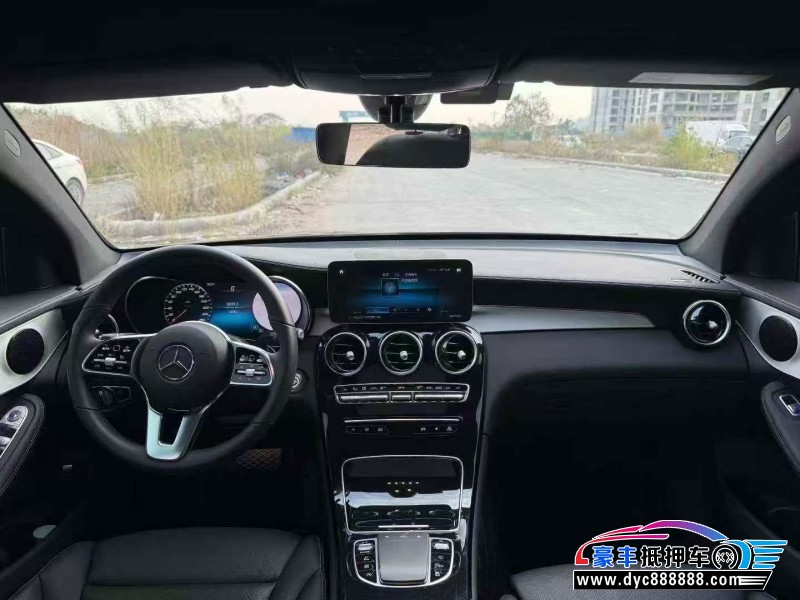 23年奔驰GLCSUV抵押车出售