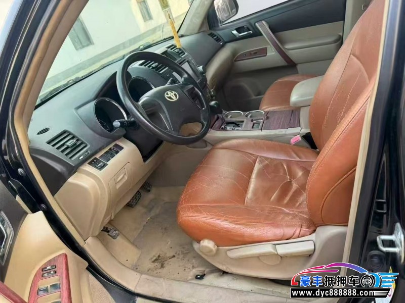 14年丰田汉兰达轿车抵押车出售